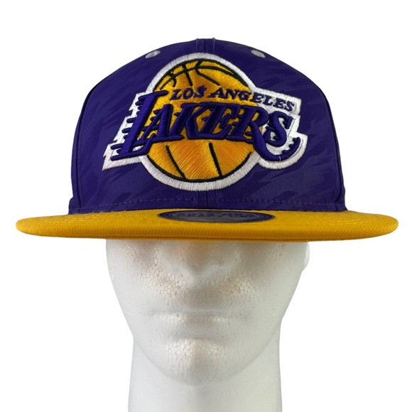 Los Angeles Lakers SnapBack 2013 Draft Cap Hat Flat-brimmed Logo Embroidered NBA - Picture 3 of 16